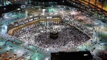 Saudi Arabia Introduces Penalties for Accommodating Visit Visa Holders during Hajj 2025